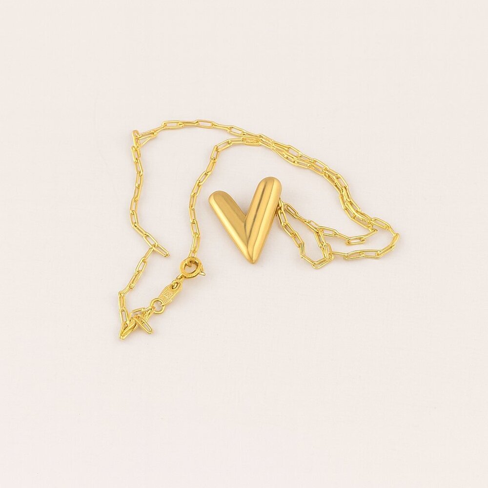 Gold Heart Pendant Necklace with Paperclip Chain | Modern Minimalist Jewelry
